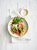 Rocket salad with bacon and chickpeas