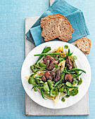 Warm chicken liver salad with green beans