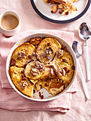 Bread pudding with caramelized apples