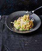 Spaghetti alla Carbonara mit Bohnen