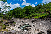 Steinaufschlüsse, die Felsformationen bilden, Vale da Lua, Nationalpark Chapada dos Veadeiros, UNESCO-Welterbe, Goias, Brasilien, Südamerika