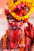 Sadhu (heiliger Mann) in der hinduistischen Pilgerstätte Pashupatinath, Kathmandu, Nepal, Asien