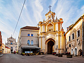 Basilianisches Tor zum Kloster der Heiligen Dreifaltigkeit, Altstadt, Vilnius, Litauen, Europa