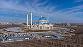 Luftaufnahme der Großen Moschee, Nur Sultan, ehemals Astana, Hauptstadt von Kasachstan, Zentralasien, Asien