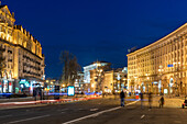 Die Chreschtschatyk-Straße in Kiew während der blauen Stunde, Kiew (Kiev), Ukraine, Europa