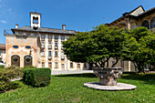 Villa Nigra, historisches Gebäude im Stadtzentrum von Miasino, Ortasee, Bezirk Novara, Piemont, Italienische Seen, Italien, Europa