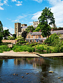 Kathedrale von Ripon im Sommer, Ripon, Yorkshire, England, Vereinigtes Königreich, Europa