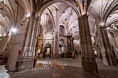 Innenraum der Kathedrale, Cuenca, UNESCO-Weltkulturerbe, Kastilien-La Mancha, Spanien, Europa