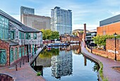 Birmingham-Kanal in der Gas Street, Zentral-Birmingham, West Midlands, Vereinigtes Königreich, Europa
