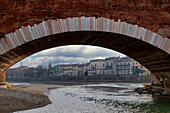 The Adige River under the Ponte Scaligero, Verona, Veneto, Italy, Europe