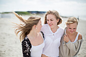 Teenager-Mädchen am Strand