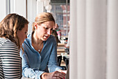 Women in cafe