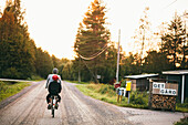 Menschen beim Radfahren