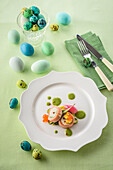 Lachsrolle mit Meerrettich, Kaviar und eingelegtem Gemüse zu Ostern