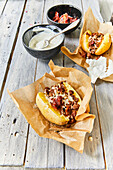 Baked potato with mince filling