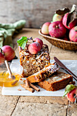 Rye cake with apples and honey