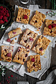 Raspberry and lemon cheesecake squares with crumble topping