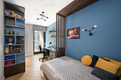 Boys' room in blue and grey, light oak floor