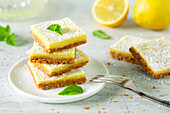 Lemon slices with almond flour