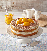 Florida cake with peaches and cream