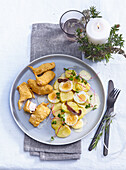 Fisch-Nuggets mit Kartoffelsalat