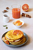 Pancakes mit Orangen, Zimt und Muskatnuss