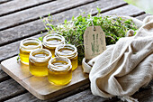 Chickweed and lavender ointment for itching and burns