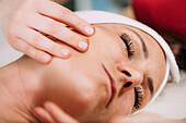 Face lifting massage