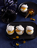 Orangen-Baiser-Cupcakes