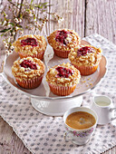 Raspberry muffins with crumble topping