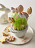 Easter gingerbread cookies as decorative skewers