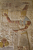 Bas-Relief des Gottes Horus, Tempel des Seti I.; Abydos, Ägypten