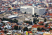 Stadtbild von Izmir mit den Ruinen von Smyrna; Izmir, Türkei