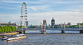 London Eye und Albert Bridge; London, England