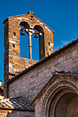 Nahaufnahme des Glockenturms, San Quirico d'Orcia, Val d'Orcia, Provinz Siena, Toskana, Italien