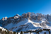 Grödnerjoch und Sellagruppe, Grödnertal, Bezirk Bozen, Trentino-Südtirol, Dolomiten, Italien