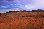 Sandstein-Felsformationen, Monument Valley, Monument Valley Navajo-Stammespark, Arizona, USA
