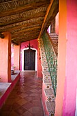 Eingangstür der Las Moras Ranch in der Nähe der Stadt Copala und Mazatlan; Mazatlan, Sinaloa, Mexiko
