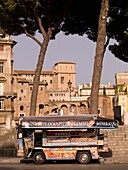 Lastwagen mit Essen zum Mitnehmen; Rom, Italien