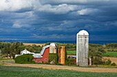 Ruhige Ansicht einer Farm in der Nähe von Leichester; Greater Rochester Area, New York, USA