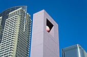 Glockenturm auf dem Pershing Square; Los Angeles, Kalifornien, USA