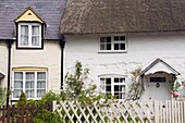 Traditionelles britisches Landhaus, Avebury Village, Wiltshire, England