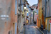 Kleine Stadtstraße; Arles, Frankreich