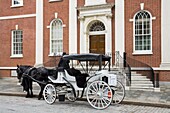 Horse And Carriage, Independence National Historical Park, Philadelphia, Pennsylvania, Usa