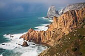 Klippe und Meereslandschaft von Kap Roca; Sintra, Portugal