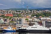 Fähre am Wasser, Trondheim, Norwegen, Skandinavien