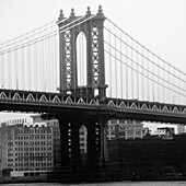 Manhattan Bridge Over East River, Manhattan, New York, Usa