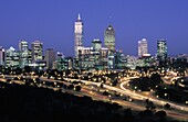 Blick über Perth bei Nacht
