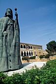 Statue von Erzbischof Makarios Iii im Erzbischöflichen Palast