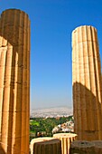 Säulen und Skyline am Parthenon